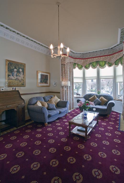 Langley Bank Guest House Ayr Exteriör bild