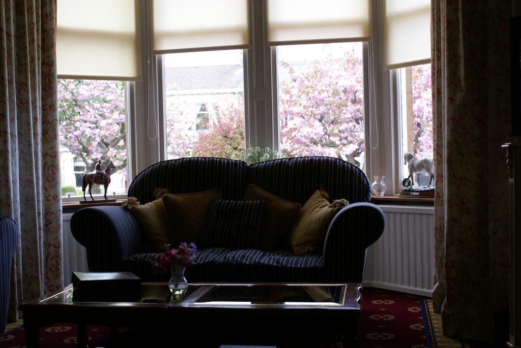 Langley Bank Guest House Ayr Exteriör bild